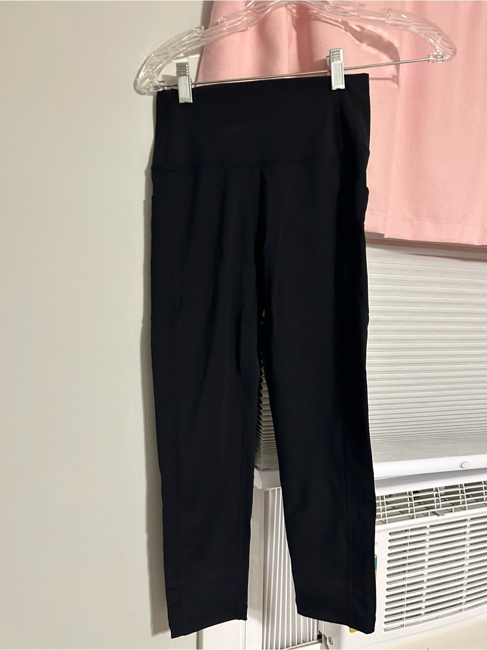 ZYIA Black High-Waist Leggings cropped with pockets
